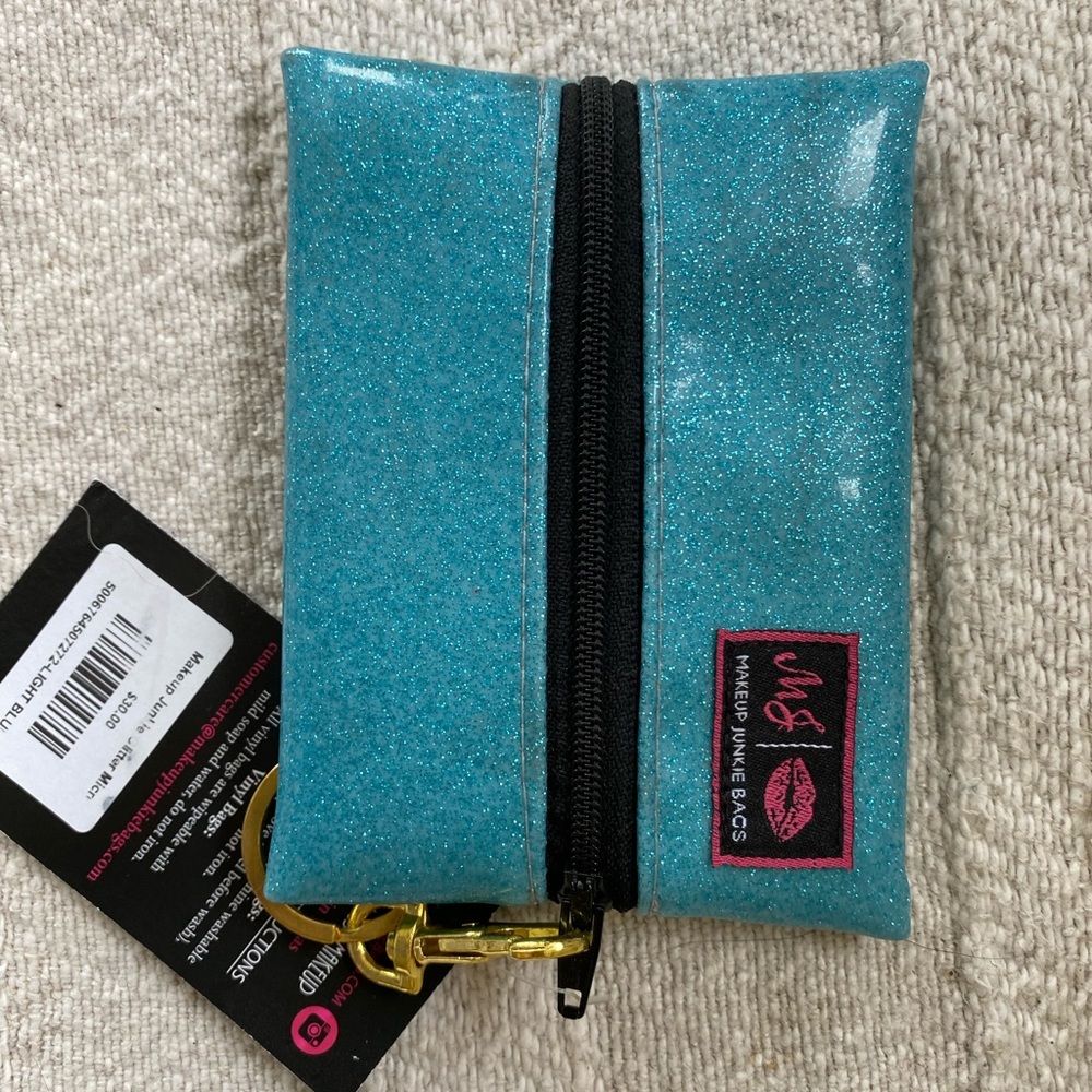 Makeup junkie micro bag